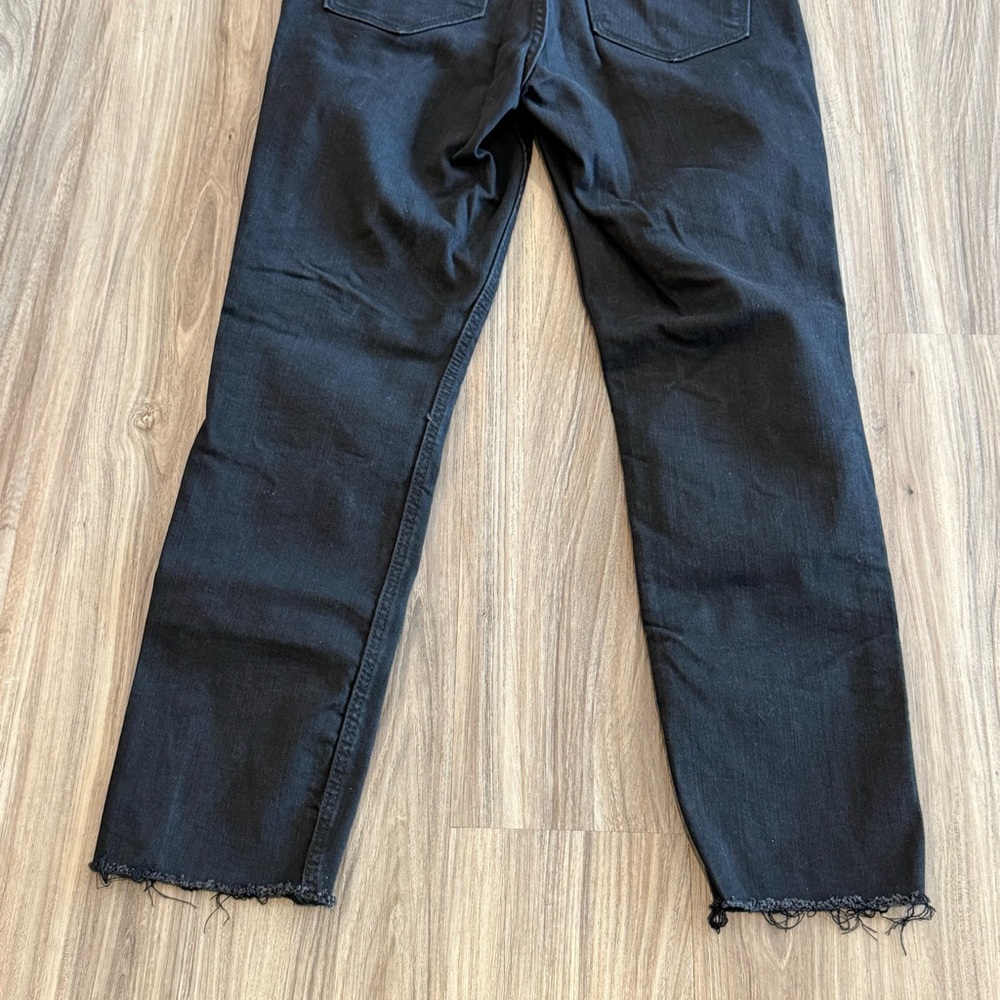 Old Navy Power Slim Straight Hi-Rise Black Jeans - Picture 8 of 9